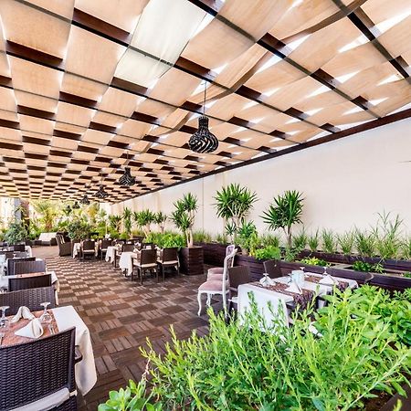 Vuni Palace Premium Hotel & Spa & Casino Beachfront Location ! Kyrenia (Northern Cyprus) Exterior foto