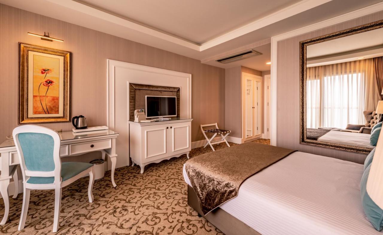 Vuni Palace Premium Hotel & Spa & Casino Beachfront Location ! Kyrenia (Northern Cyprus) Exterior foto