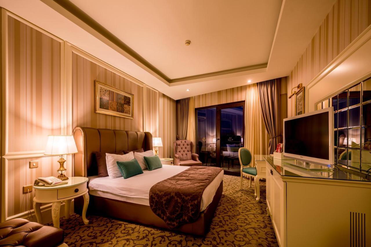 Vuni Palace Premium Hotel & Spa & Casino Beachfront Location ! Kyrenia (Northern Cyprus) Exterior foto
